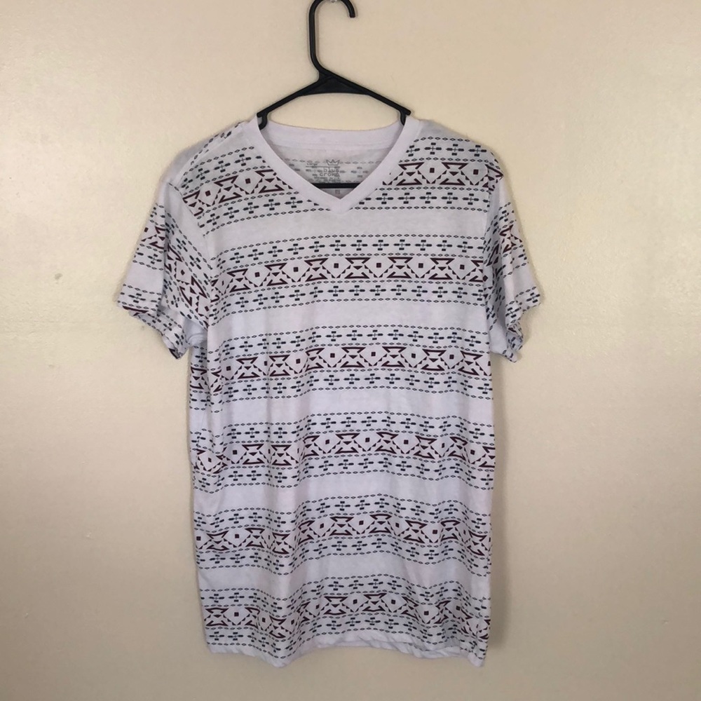 Size (L) Blue Crown Patterned T-Shirt